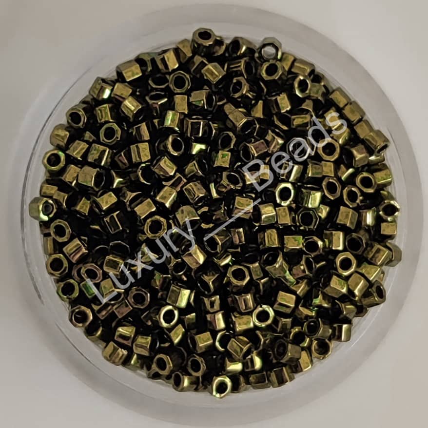 Miyuki Delica HexCut 11/0 DBC0011 Шестигранный Японский бисер